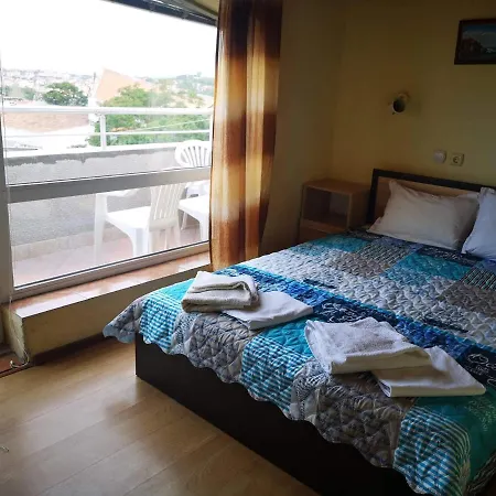Petrovi Guest house 3*