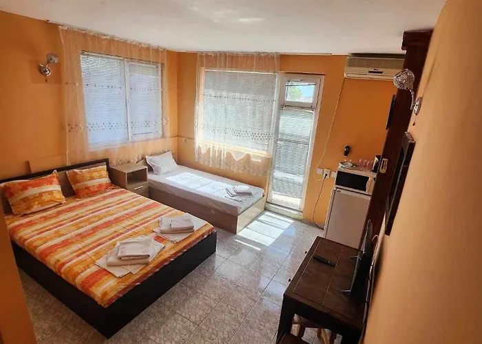 بيت ضيافة Petrovi 3*