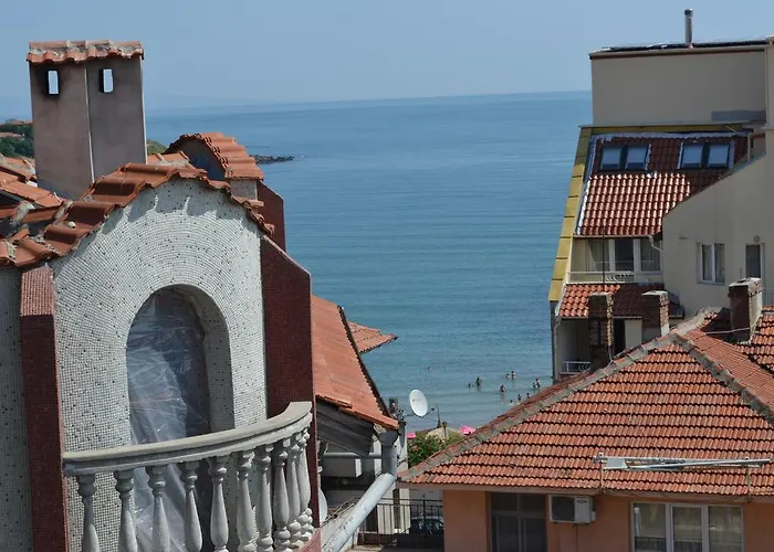 بيت ضيافة Petrovi