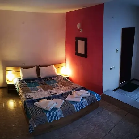 Petrovi Guest house 3*