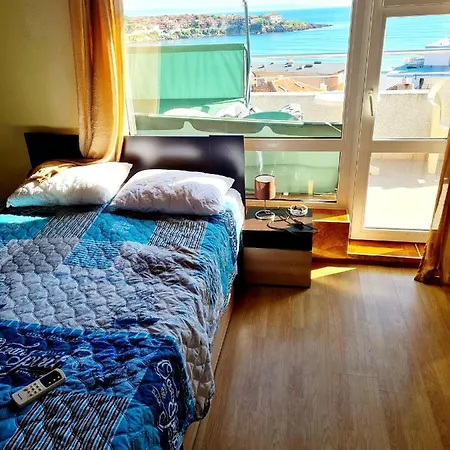 ゲストハウス Petrovi