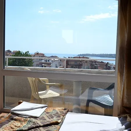 Petrovi Guest house Sozopol